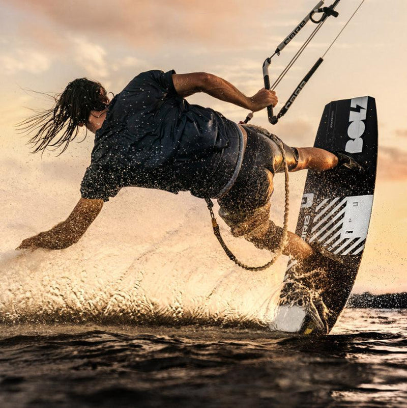 Core Bolt 4 (IV) - Kitesurf